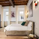 Pantheon 1 Bed & Breakfast 4*